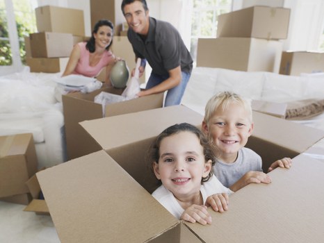 Packing boxes and household items for a move in Elmpark