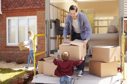House movers planning a residential move in Elmpark