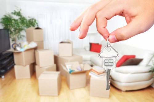 Moving van service for homes in Elmpark