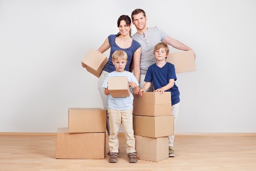 Residential packing and room-by-room organisation during an Elmpark move