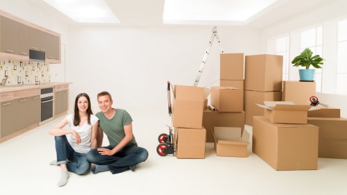 Packing and loading household items for an Elmpark removal