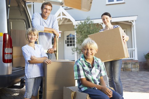 Residential street access and parking considerations in Elmpark
